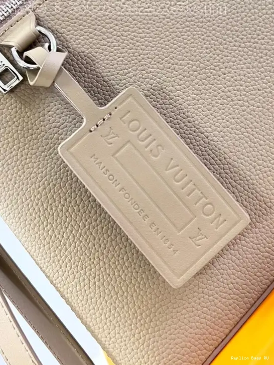 Affordable VUITTON IPAD POUCH LOUIS 0529